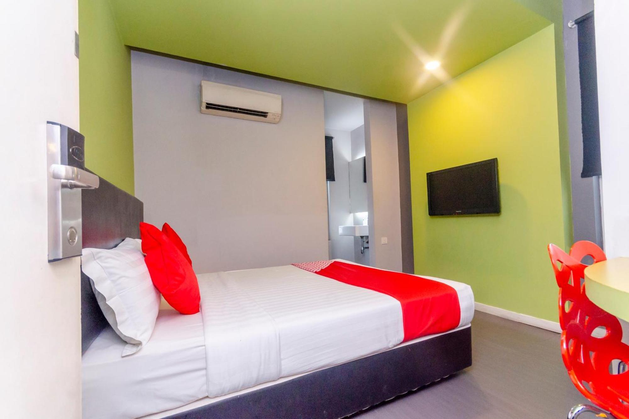 Oyo 902 Rooms Boutique Hotel Johor Bahru Exterior foto