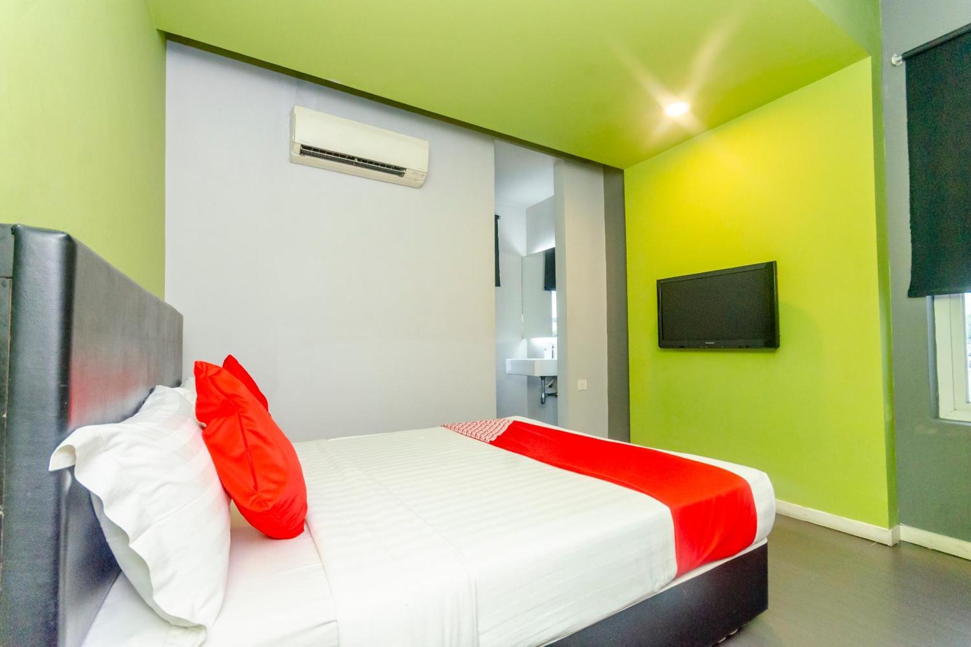 Oyo 902 Rooms Boutique Hotel Johor Bahru Exterior foto